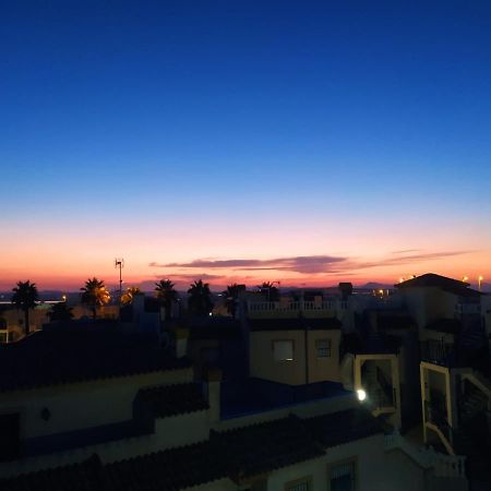 Vila Agradable Adosado Con Piscina, Duchas Hidromasaje Torrevieja Exteriér fotografie