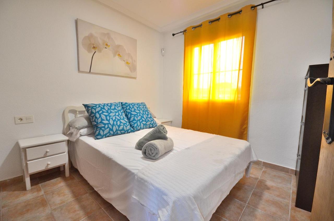 Vila Agradable Adosado Con Piscina, Duchas Hidromasaje Torrevieja Exteriér fotografie