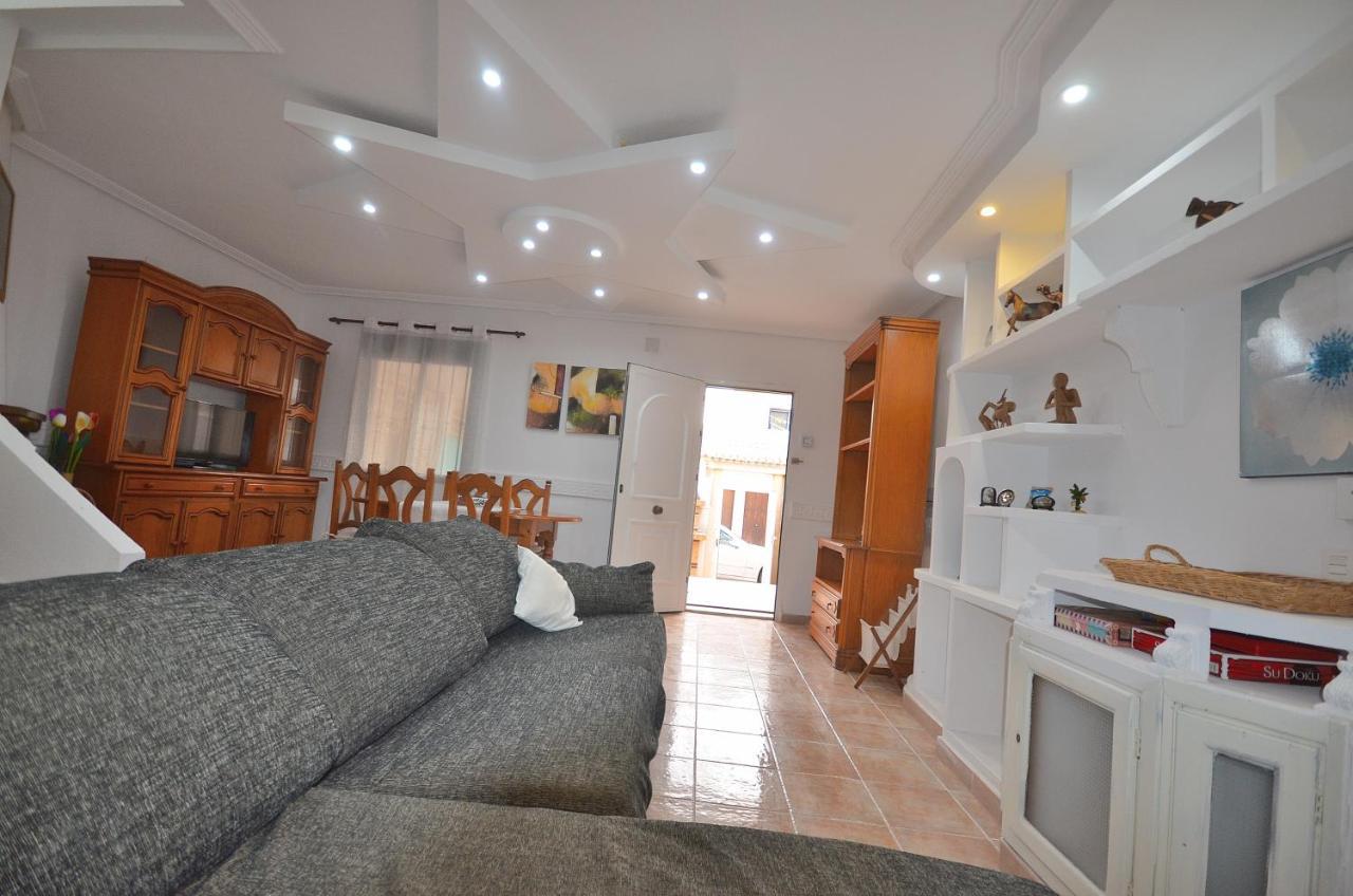 Vila Agradable Adosado Con Piscina, Duchas Hidromasaje Torrevieja Exteriér fotografie