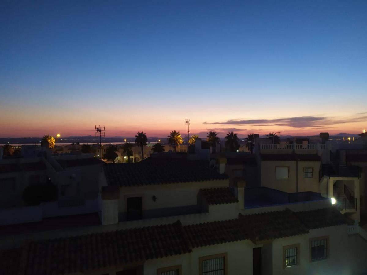 Vila Agradable Adosado Con Piscina, Duchas Hidromasaje Torrevieja Exteriér fotografie